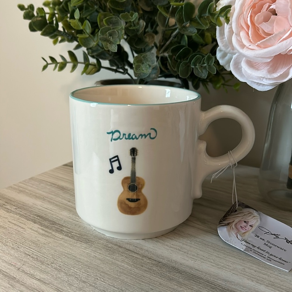 Dolly Parton mug NWT